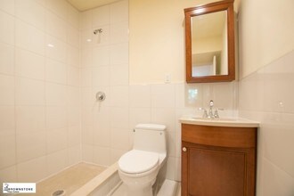 85 Woodhull St-Unit -2 in Brooklyn, NY - Building Photo - Building Photo