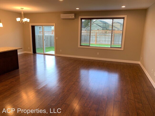 2225 Bluestem St in Lynden, WA - Building Photo - Building Photo