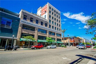 100 W 5th St in Long Beach, CA - Building Photo - Building Photo