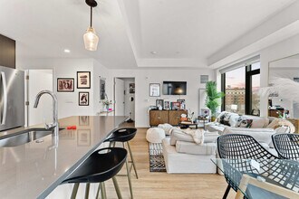 345 Harrison Ave in Boston, MA - Building Photo - Building Photo