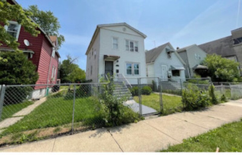 10619 S Perry Ave in Chicago, IL - Building Photo
