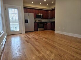 58 Hawthorne St, Unit 2 in Somerville, MA - Building Photo