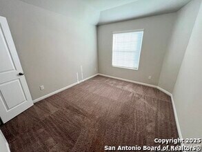 3719 Newton Bay in San Antonio, TX - Building Photo - Building Photo
