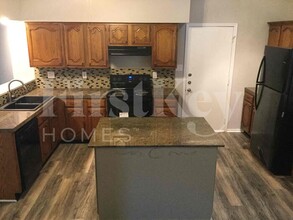 9301 Shipman St in Rowlett, TX - Building Photo - Building Photo