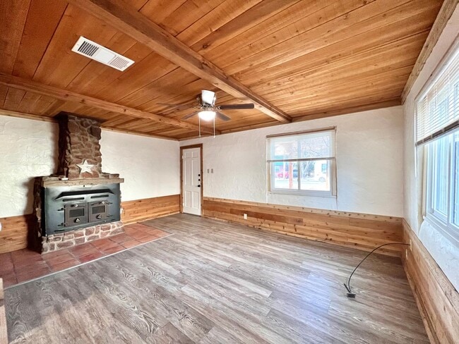 525 Lytle St in Kerrville, TX - Building Photo - Building Photo