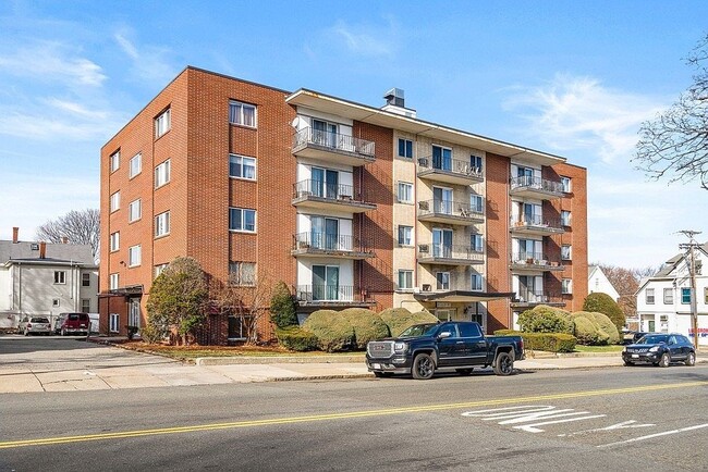 80 Main St in Malden, MA - Building Photo - Building Photo