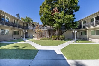 1235 Leigh Apartments in San Jose, CA - Building Photo - Building Photo