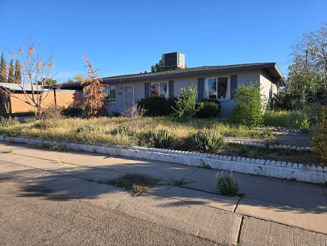 6864 E Mary Dr in Tucson, AZ - Building Photo - Building Photo