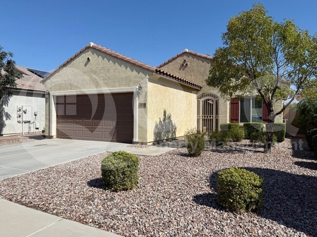 5614 W Montebello Way in Florence, AZ - Building Photo - Building Photo