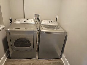 5109 Arbutus Ave in Baltimore, MD - Building Photo - Building Photo