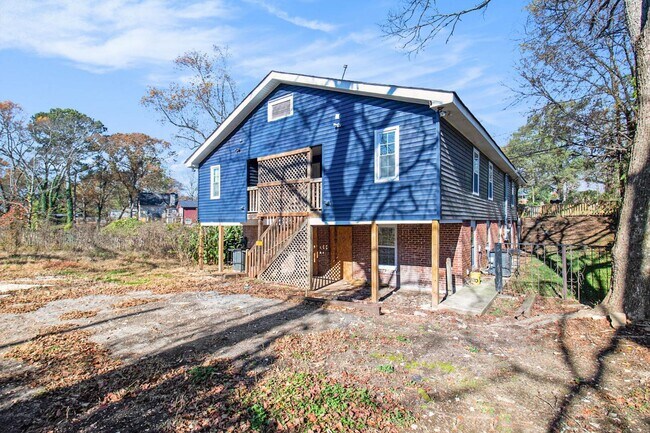 213 Claire Dr SE in Atlanta, GA - Foto de edificio - Building Photo