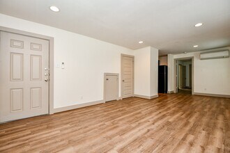 1009 Enid St in Houston, TX - Building Photo - Building Photo