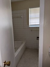 5725 Brownlee Dr in Jackson, MS - Building Photo - Building Photo