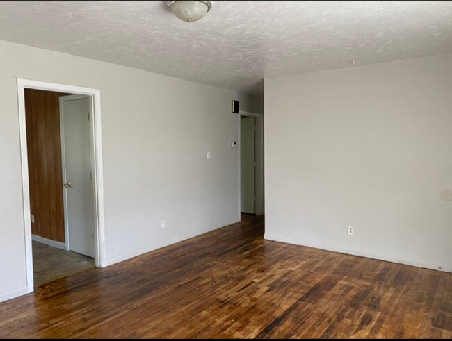 6188 Timberland Dr in Fayetteville, NC - Building Photo - Building Photo