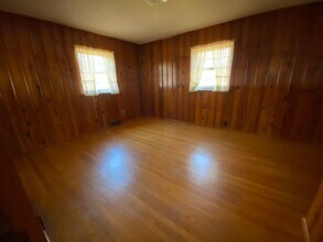 371 Adrian Dr in St. Louis, MO - Building Photo - Building Photo