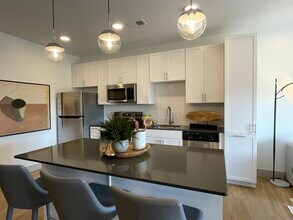 2501 Troost Ave in Kansas City, MO - Building Photo - Building Photo