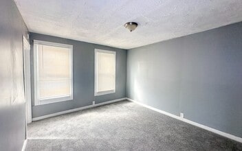 1427 E 61st St in Cleveland, OH - Building Photo - Building Photo