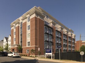 The Barringer at Monroe Lane in Charlottesville, VA - Building Photo