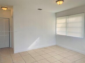 701 NE 86th St in Miami, FL - Building Photo - Building Photo