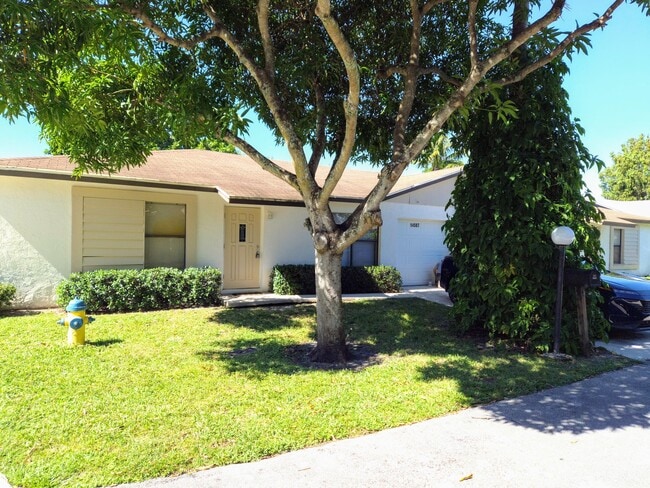 14587 Wood Pine Dr in Delray Beach, FL - Building Photo - Building Photo