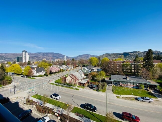 property at 925-925 Leon Ave