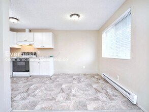 301 E 2nd St in North Bend, WA - Building Photo - Building Photo