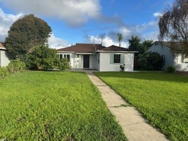 210 S C St in Lompoc, CA - Building Photo - Building Photo