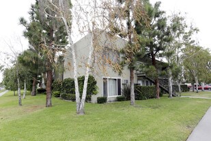 9081 Pacific Ave in Stanton, CA - Building Photo