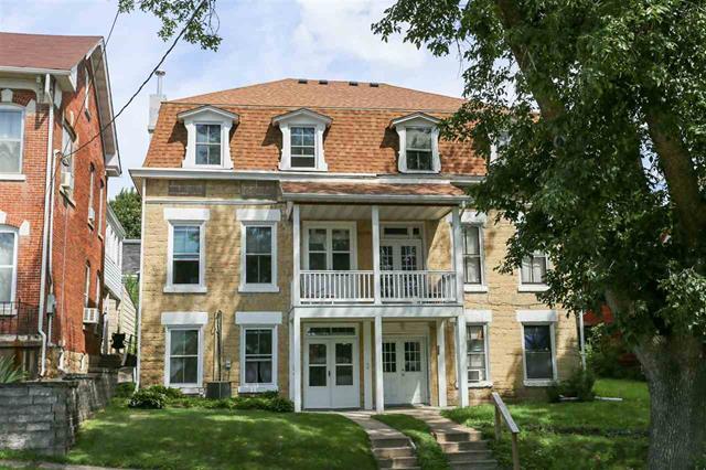 757 W 3rd St in Dubuque, IA - Building Photo - Building Photo