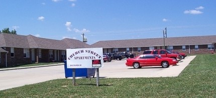 Peacock Apartments in Marshfield, MO - Building Photo - Building Photo