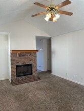 1049 Mile High Dr in Clarksville, TN - Building Photo - Building Photo