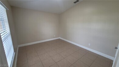 1225 NW 26th Pl in Cape Coral, FL - Building Photo - Building Photo