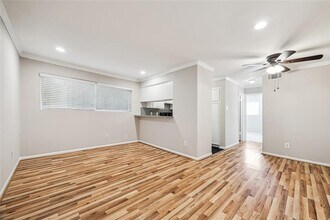 3414 Garrott St in Houston, TX - Building Photo - Building Photo