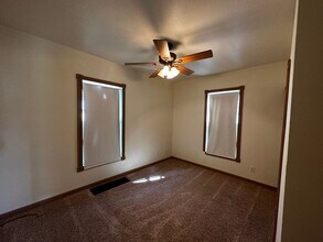 953-953 Benton Ave in Janesville, WI - Building Photo - Building Photo