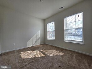 12855 Clarksburg Square Rd in Clarksburg, MD - Building Photo - Building Photo