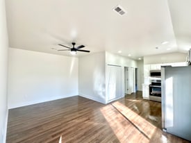 1215 Corporate Dr in Adrian, MI - Building Photo