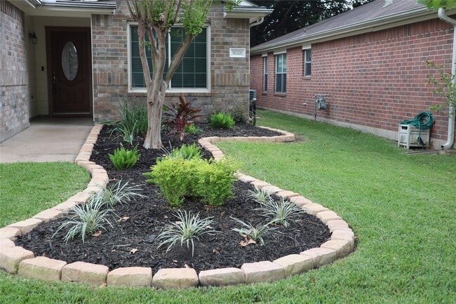19306 Wading River Dr in Tomball, TX - Building Photo - Building Photo