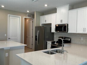 15125 Shady Palms Ln in Nokomis, FL - Foto de edificio - Building Photo