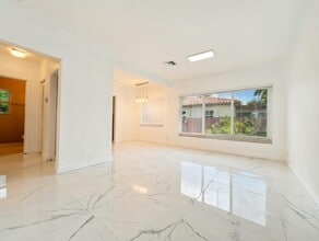 12055 NE 9th Ave in Biscayne Park, FL - Building Photo - Building Photo