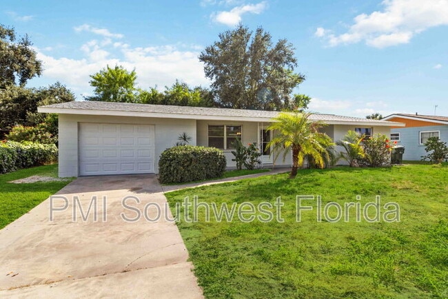 property at 3124 Savage Rd
