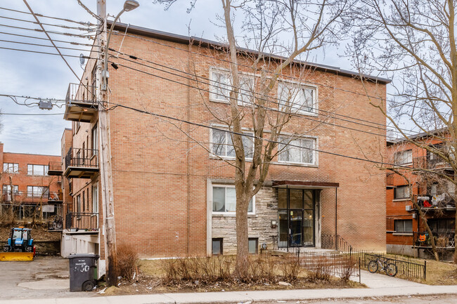 4750 Plamondon Av in Montréal, QC - Building Photo - Building Photo