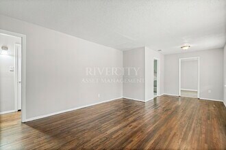 3592 Suzanne Dr in Memphis, TN - Building Photo - Building Photo