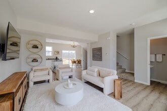 Lamp Rd Glenbrook, LLC in Bettendorf, IA - Building Photo - Building Photo