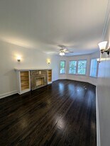 3510 W Dickens Ave, Unit 2nd FL in Chicago, IL - Building Photo