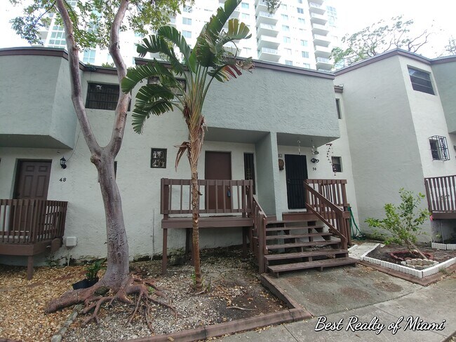 1901 NW S River Dr, Unit 49 in Miami, FL - Building Photo - Building Photo