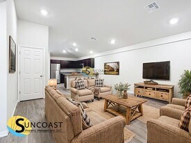 179 Lomond Dr in Port Charlotte, FL - Building Photo