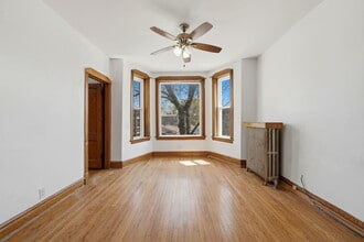 1526 N Springfield Ave in Chicago, IL - Building Photo - Building Photo