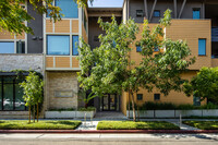 86 3rd St in Los Altos, CA - Foto de edificio - Building Photo