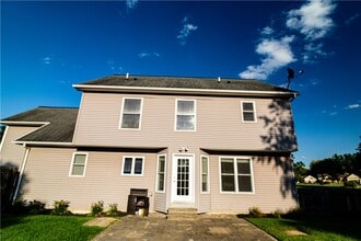 649 Kayloc Cir in Webster, NY - Building Photo - Building Photo