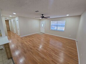 309 Denton Ct in Collinsville, TX - Building Photo - Building Photo